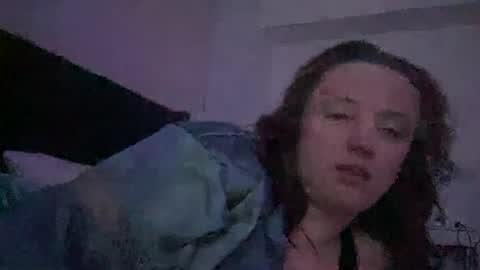 not your average online show from 28, 9, 2025