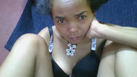 Snapshot of rosia685234 chatting on 3, 3, 2025 rosia685234 online show from 3, 3, 2025