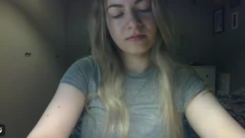 Snapshot of rosie_june chatting on 15, 5, 2026 Rosie online show from 15, 5, 2026