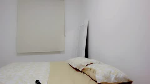 Snapshot of rosiegirl_ chatting on 16, 7, 2026 Rosie Independent model online show from 16, 7, 2026