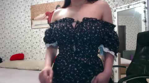 Rosie is waiting for YOU online show from 2, 3, 2025
