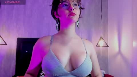 Snapshot of rosse__garden chatting on 26, 5, 2026 rosse garden online show from 26, 5, 2026