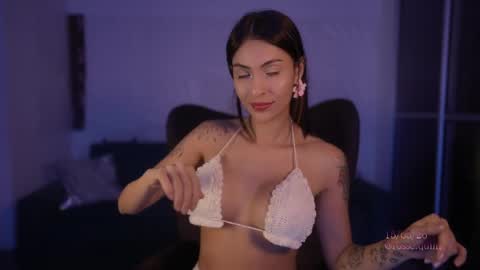 Snapshot of rosseyquiin chatting on 15, 5, 2026 Rossey online show from 15, 5, 2026
