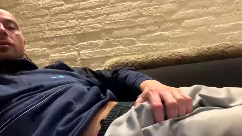 Snapshot of rotteei1 chatting on 5, 3, 2026 rotteei1 online show from 5, 3, 2026