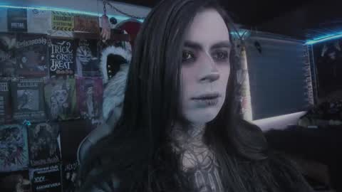 Snapshot of rotten_dreams chatting on 8, 2, 2026 rot online show from 8, 2, 2026