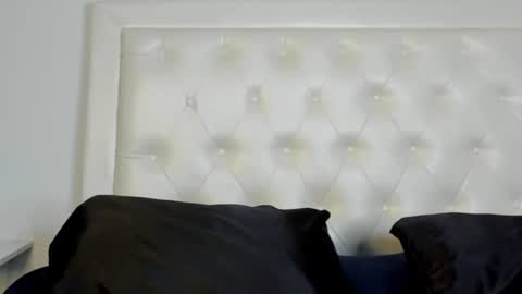 rouse_sexy_hotxx77 online show from 2, 7, 2026