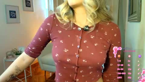 Snapshot of rousee_v chatting on 9, 2, 2026 Rousee online show from 9, 2, 2026