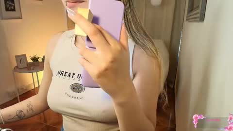 Snapshot of rousee_v chatting on 14, 3, 2026 Rousee online show from 14, 3, 2026