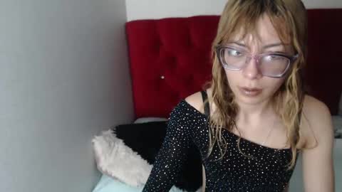 Roussel online show from 9, 12, 2024