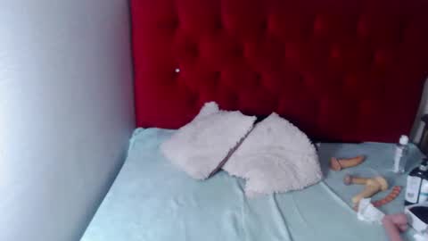 Roussel online show from 17, 1, 2025