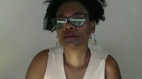 Snapshot of roushlove chatting on 4, 2, 2026 luxa online show from 4, 2, 2026