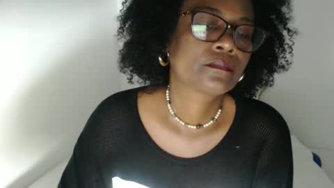 Snapshot of roushlove chatting on 6, 2, 2026 luxa online show from 6, 2, 2026