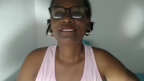 Snapshot of roushlove chatting on 24, 2, 2026 luxa online show from 24, 2, 2026