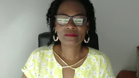 Snapshot of roushlove chatting on 7, 5, 2026 luxa online show from 7, 5, 2026