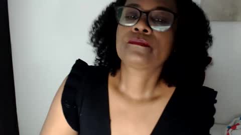 Snapshot of roushlove chatting on 31, 5, 2026 luxa online show from 31, 5, 2026