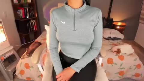 Rouss marie henao  online show from 25, 9, 2025