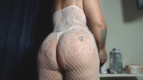 Snapshot of rousse_ellise1 chatting on 20, 12, 2024 rousse online show from 20, 12, 2024