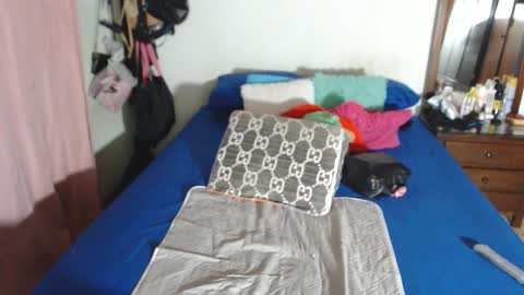 Snapshot of rousse_ellise1 chatting on 17, 10, 2025 rousse online show from 17, 10, 2025