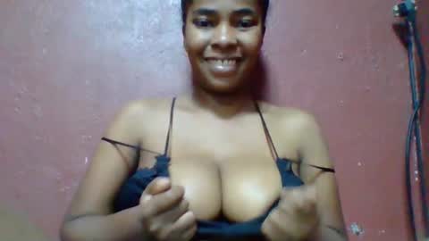 Snapshot of rovaelyah chatting on 2, 5, 2026 rovaelyah online show from 2, 5, 2026