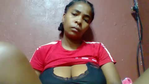 Snapshot of rovaelyah chatting on 2, 5, 2026 rovaelyah online show from 2, 5, 2026