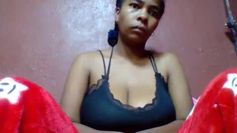 Snapshot of rovaelyah chatting on 4, 5, 2026 rovaelyah online show from 4, 5, 2026