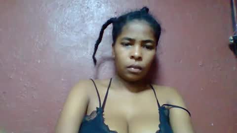 Snapshot of rovaelyah chatting on 26, 5, 2026 rovaelyah online show from 26, 5, 2026