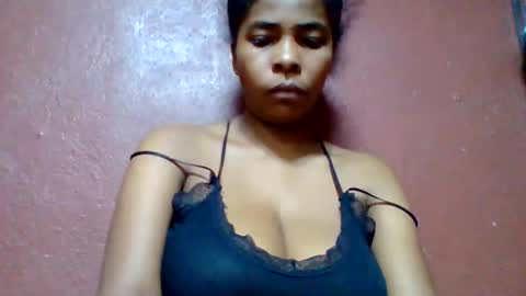 Snapshot of rovaelyah chatting on 1, 6, 2026 rovaelyah online show from 1, 6, 2026