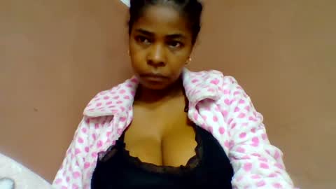 Snapshot of rovaelyah chatting on 11, 7, 2026 rovaelyah online show from 11, 7, 2026