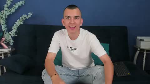 Snapshot of rowancley chatting on 17, 7, 2026 Rowan online show from 17, 7, 2026