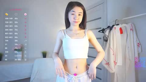 Snapshot of rowenadowe chatting on 19, 10, 2025 Asly online show from 19, 10, 2025