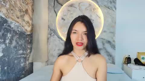 roxanaborns online show from 3, 11, 2025