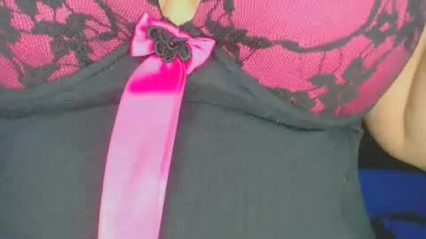 roxanasexy2025 online show from 1, 10, 2025