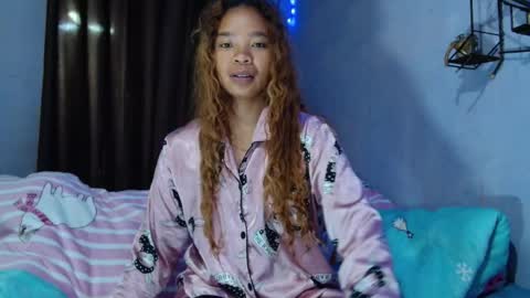 roxanne_98 online show from 22, 3, 2026