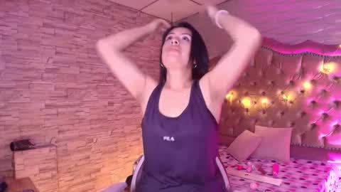 roxanne_han online show from 27, 10, 2025