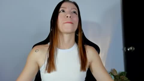 roxanne online show from 4, 4, 2026