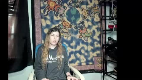 Snapshot of roxihazeleyes chatting on 15, 6, 2026 roxihazeleyes online show from 15, 6, 2026