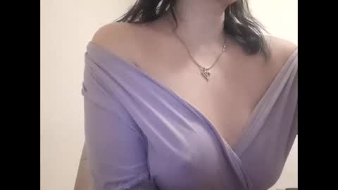 Snapshot of roxolanaa_sexy chatting on 23, 1, 2025 ROXOLANAA SEXY online show from 23, 1, 2025