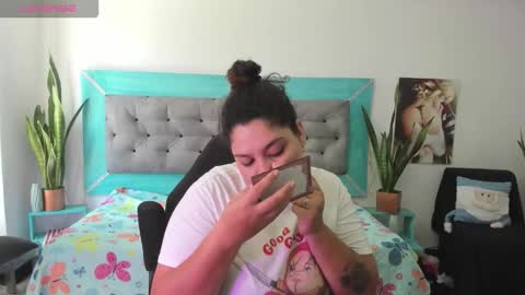 Snapshot of roxx_iie chatting on 17, 1, 2026 roxiie online show from 17, 1, 2026