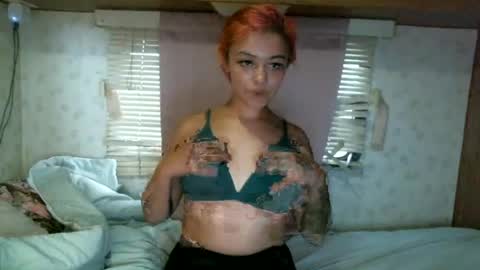 Snapshot of roxxysky chatting on 13, 6, 2026 Roxxy Skyy online show from 13, 6, 2026