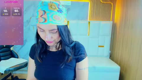 Snapshot of roxy_luxe_tf chatting on 12, 5, 2026 Roxy online show from 12, 5, 2026