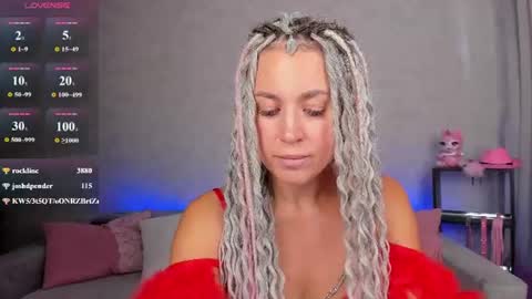 Snapshot of roxy_mars chatting on 7, 7, 2026 Roxy online show from 7, 7, 2026