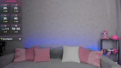 Snapshot of roxy_mars chatting on 16, 7, 2026 Roxy online show from 16, 7, 2026