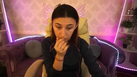 Snapshot of roxy_rayy chatting on 7, 12, 2024 roxy_rayy online show from 7, 12, 2024