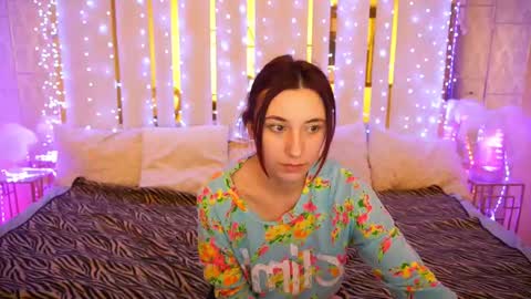 Snapshot of roxy_rayy chatting on 19, 2, 2025 roxy_rayy online show from 19, 2, 2025