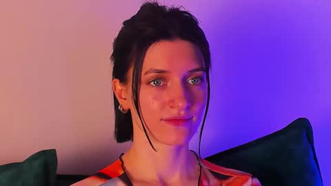 Snapshot of roxy_riot_ chatting on 1, 2, 2025 roxy_riot_ online show from 1, 2, 2025