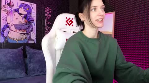 Snapshot of roxy_riot_ chatting on 2, 3, 2025 roxy_riot_ online show from 2, 3, 2025