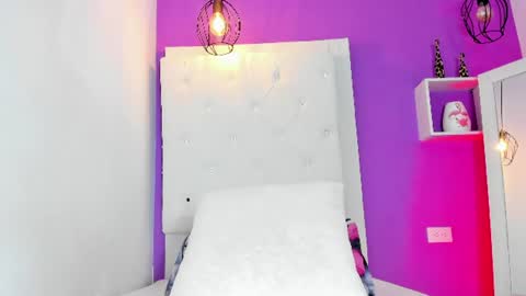 roxy_sexy69 online show from 13, 7, 2026