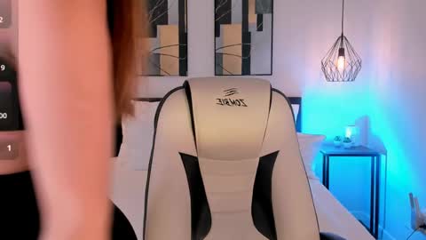 Roxy follow me online show from 14, 5, 2026