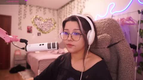 roxysuh online show from 25, 5, 2026