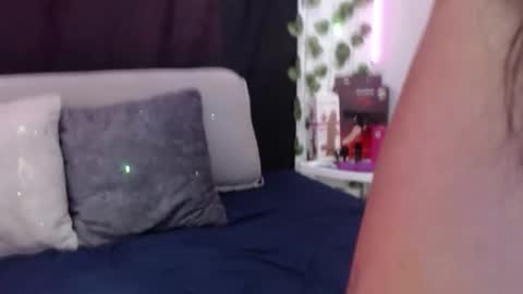 Snapshot of royalebruna chatting on 9, 2, 2026 Bruna Royale online show from 9, 2, 2026